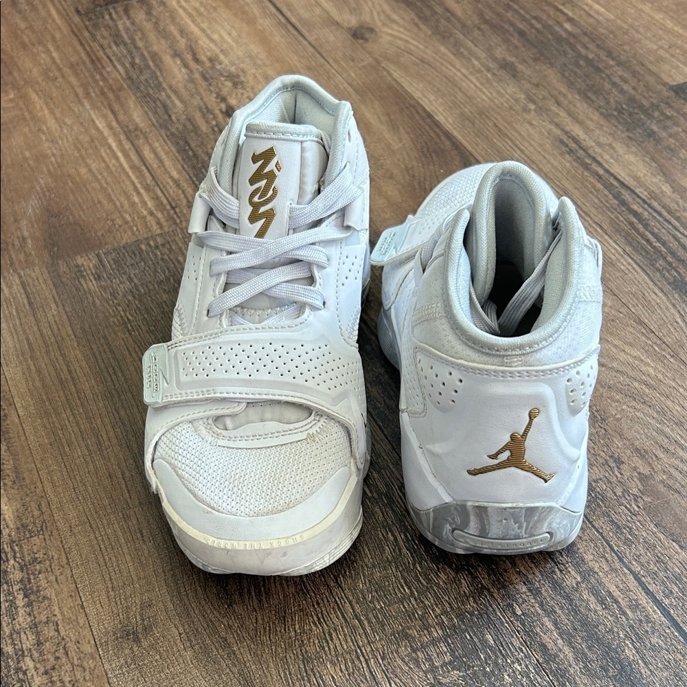 Jordan Zion 2 Kids White and Gold Sneakers